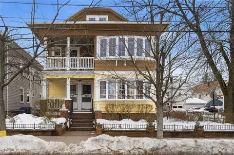 153 Fourth St, Providence, RI 02906