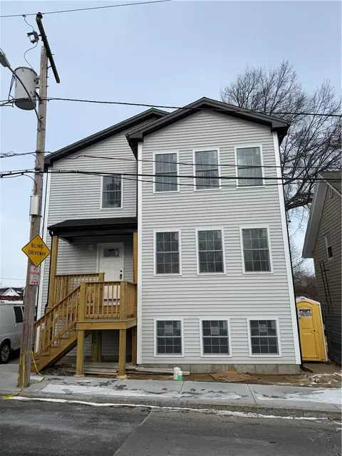 23 Concannon St, Providence, RI 02904