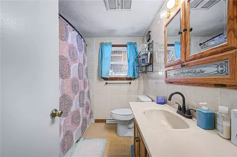 Bath - 374 Thibeault Ave, Woonsocket, RI 02895 photo 1 of 4