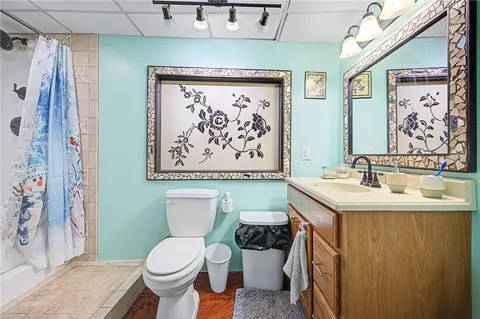 Bath - 374 Thibeault Ave, Woonsocket, RI 02895 photo 3 of 4