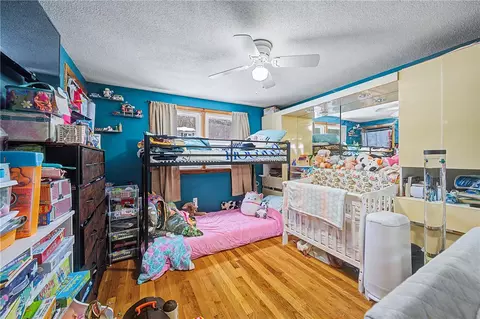 Bedroom - 374 Thibeault Ave, Woonsocket, RI 02895 photo 1 of 4