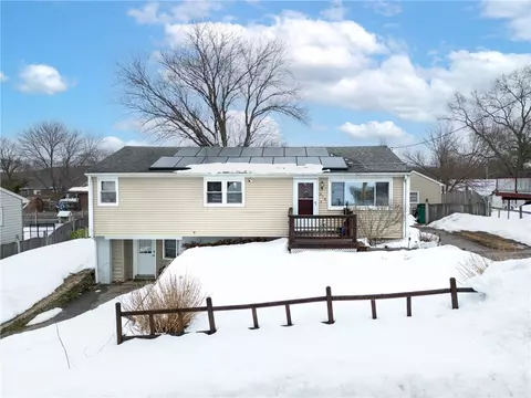 Exterior - 374 Thibeault Ave, Woonsocket, RI 02895 photo 1 of 4