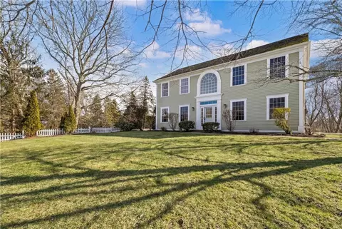 Exterior - 7 Schilke Dr, Westerly, RI 02891 photo 4 of 7