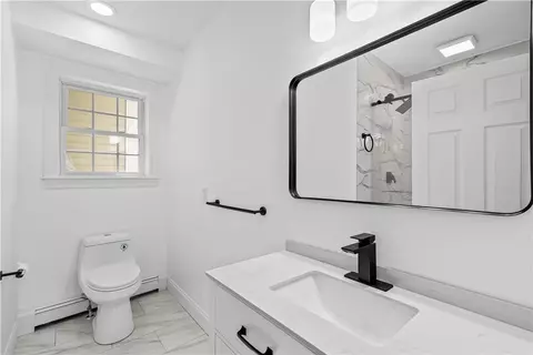 Bath - 7 Schilke Dr, Westerly, RI 02891 photo 5 of 6
