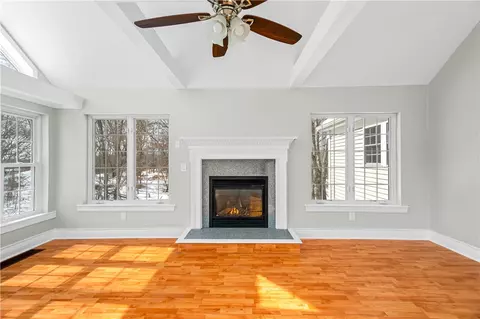 Living - 7 Schilke Dr, Westerly, RI 02891 photo 5 of 11