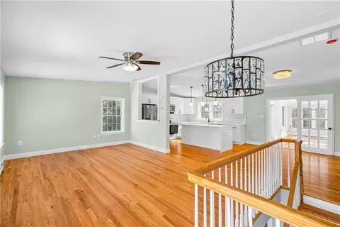 Living - 7 Schilke Dr, Westerly, RI 02891 photo 9 of 11