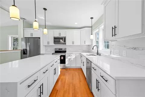 Kitchen - 7 Schilke Dr, Westerly, RI 02891 photo 2 of 3