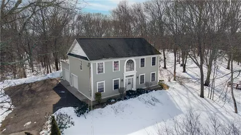 Exterior - 7 Schilke Dr, Westerly, RI 02891 photo 5 of 7