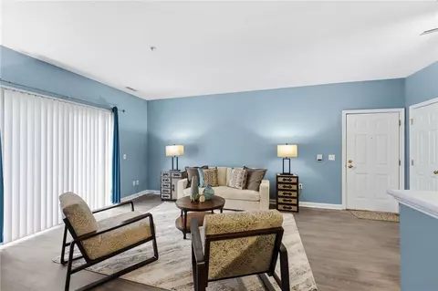 Living - 108 Mill St #104, Woonsocket, RI 02895 photo 6 of 8
