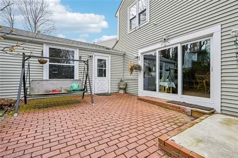 Exterior - 26 Barton Ave, Warwick, RI 02889 photo 2 of 5