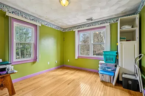Bedroom - 26 Barton Ave, Warwick, RI 02889 photo 5 of 11