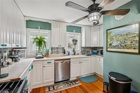 Kitchen - 26 Barton Ave, Warwick, RI 02889 photo 6 of 6