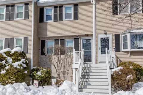 47 Morgan Ave #37, Johnston, RI 02919