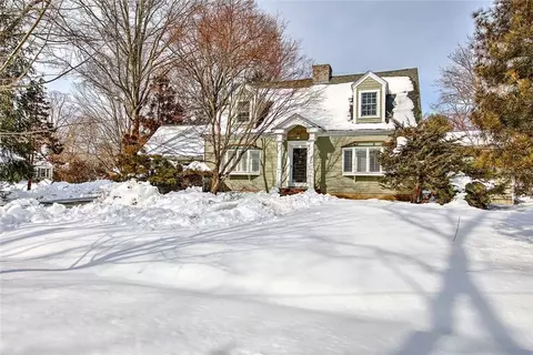 11 Elton Rd, Barrington, RI 02806