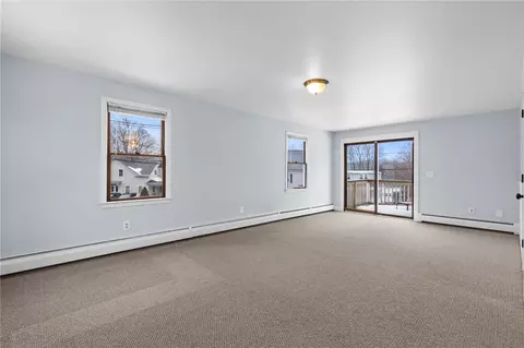 Living - 32 Pilgrim Ave, Coventry, RI 02816 photo 7 of 8