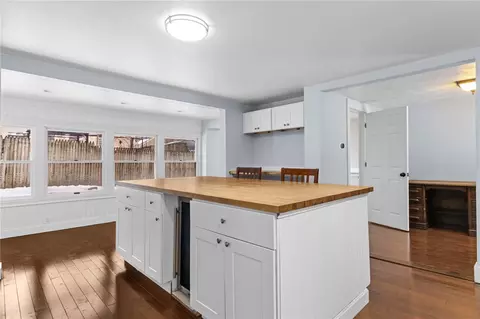 Kitchen - 32 Pilgrim Ave, Coventry, RI 02816 photo 5 of 6