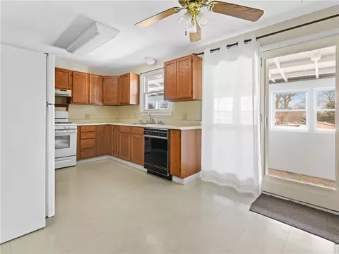 Kitchen - 1082 Hancock St, Fall River, MA 02721 photo 5 of 8