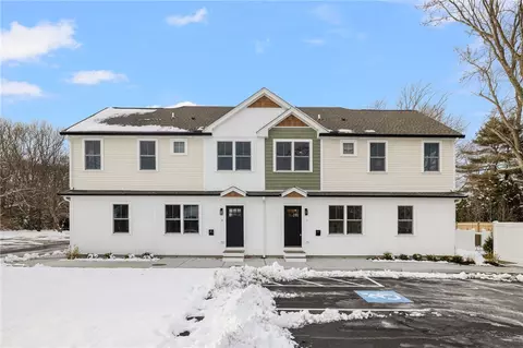 Exterior - 2907 Post Rd #2, Warwick, RI 02886 photo 2 of 4