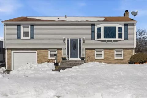 34 Commack Rd, East Providence, RI 02914