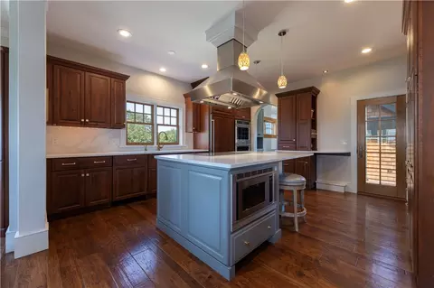 Kitchen - 11 Bucks Trl, Westerly, RI 02891 photo 2 of 4