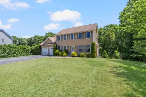 78 Ginger Trl, Coventry, RI 02816