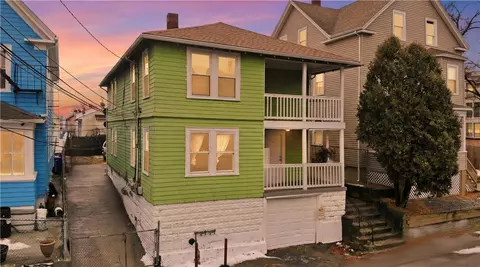 140 Cleveland St, Providence, RI 02909