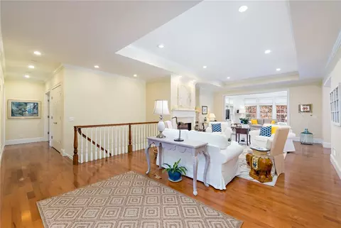Entry Way - 8 Kettle Close, Westerly, RI 02891 photo 2 of 2