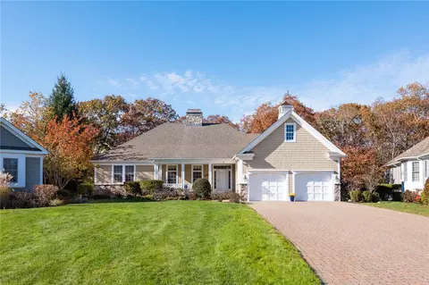 8 Kettle Close, Westerly, RI 02891