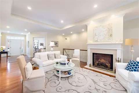 Living - 8 Kettle Close, Westerly, RI 02891 photo 3 of 4