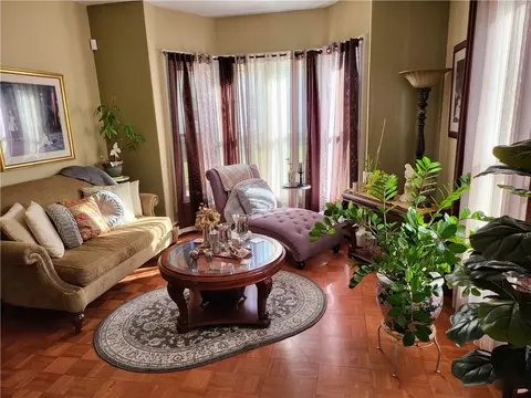 Living - 123 4th Ave, Woonsocket, RI 02895 photo 1 of 3