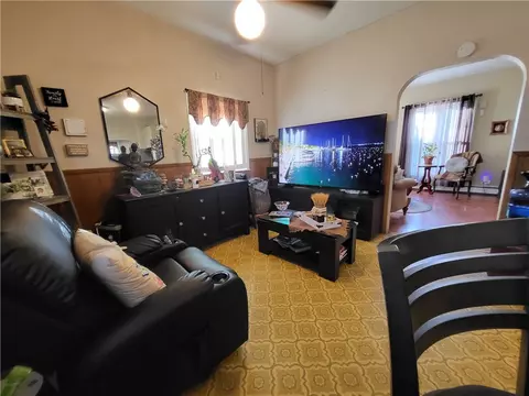 Living - 123 4th Ave, Woonsocket, RI 02895 photo 2 of 3