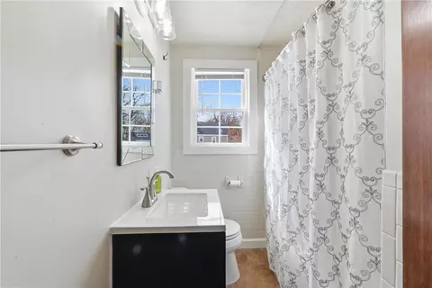 175 Pettaconsett Ave, Warwick, RI 02888 photo 18