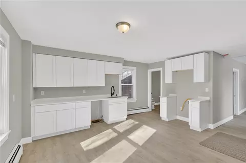 5 Valley St, Manville, RI 02838
