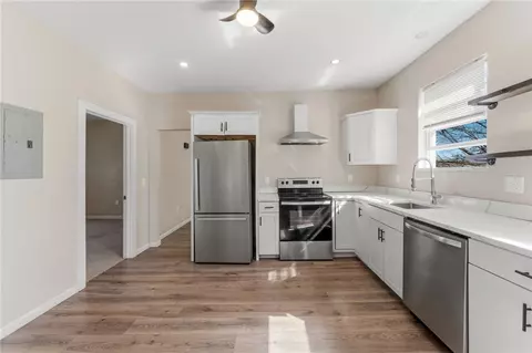 6 Stockwell St, Providence, RI 02909