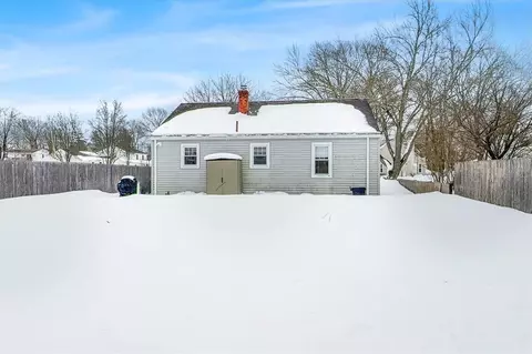 Exterior - 205 Payton Ave, Warwick, RI 02889 photo 7 of 9