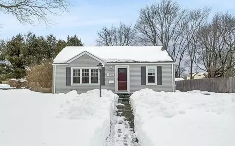 Exterior - 205 Payton Ave, Warwick, RI 02889 photo 2 of 9