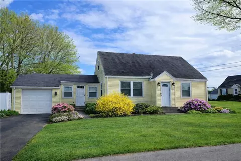 24 Wilson Ave, Johnston, RI 02919