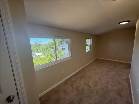 Bedroom - 64 Ormsby Ave, Warwick, RI 02886 photo 4 of 5