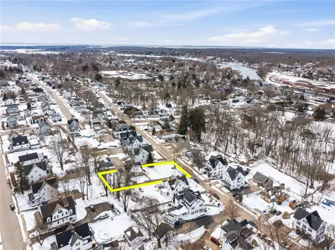 View/Area - 16 Spring St, Westerly, RI 02891 photo 2 of 2