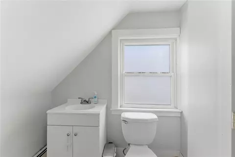 Bath - 16 Spring St, Westerly, RI 02891 photo 2 of 3