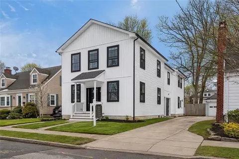 68 Enfield Ave, Providence, RI 02908