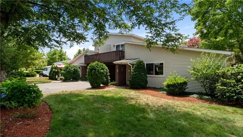 Exterior - 993 Williamsburg Cir, Warwick, RI 02886 photo 2 of 2