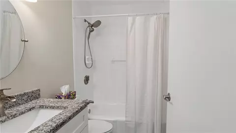 Bath - 993 Williamsburg Cir, Warwick, RI 02886 photo 1 of 1