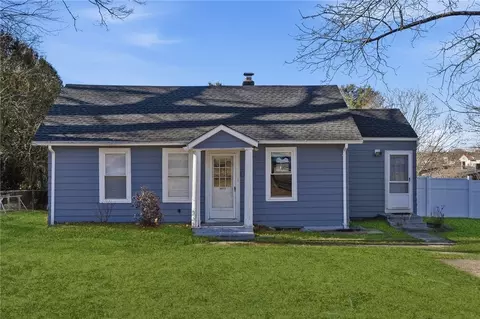 213 St Louis Ave, Woonsocket, RI 02895