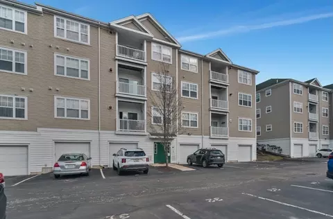90 Mill St #202, Woonsocket, RI 02895