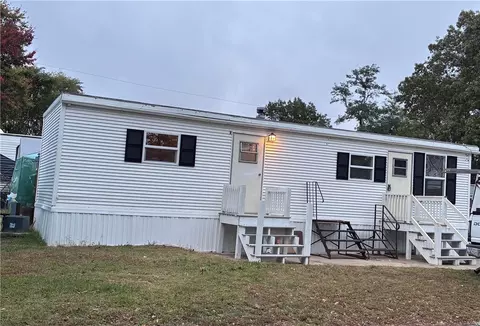 245 Manton St, Pawtucket, RI 02861