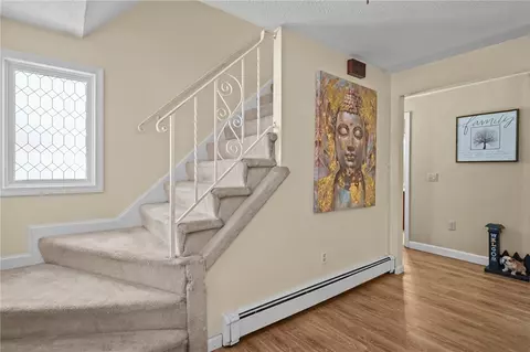 Entry Way - 2 Marian Ln, Woonsocket, RI 02895 photo 2 of 4