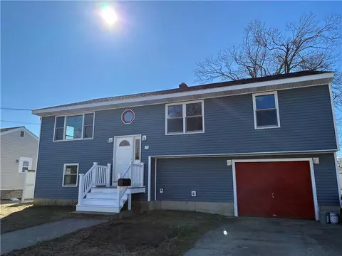 75 Sharon St, Cranston, RI 02910