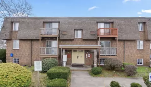 10 Josephine St #207, North Providence, RI 02904