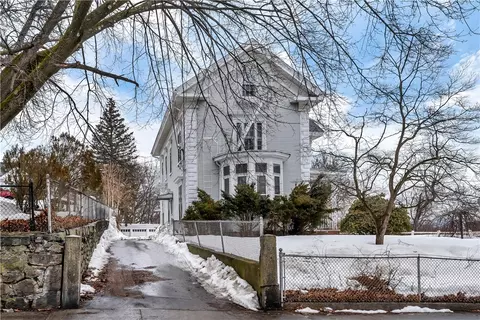 Exterior - 107 Blackstone St, Woonsocket, RI 02895 photo 5 of 6